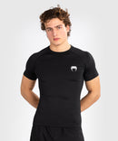 Rash Guard  - Venum - Contender - Lyhythihainen - Musta