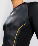Rashguard - Venum - Razor - Pitkähihainen - Musta/Kulta